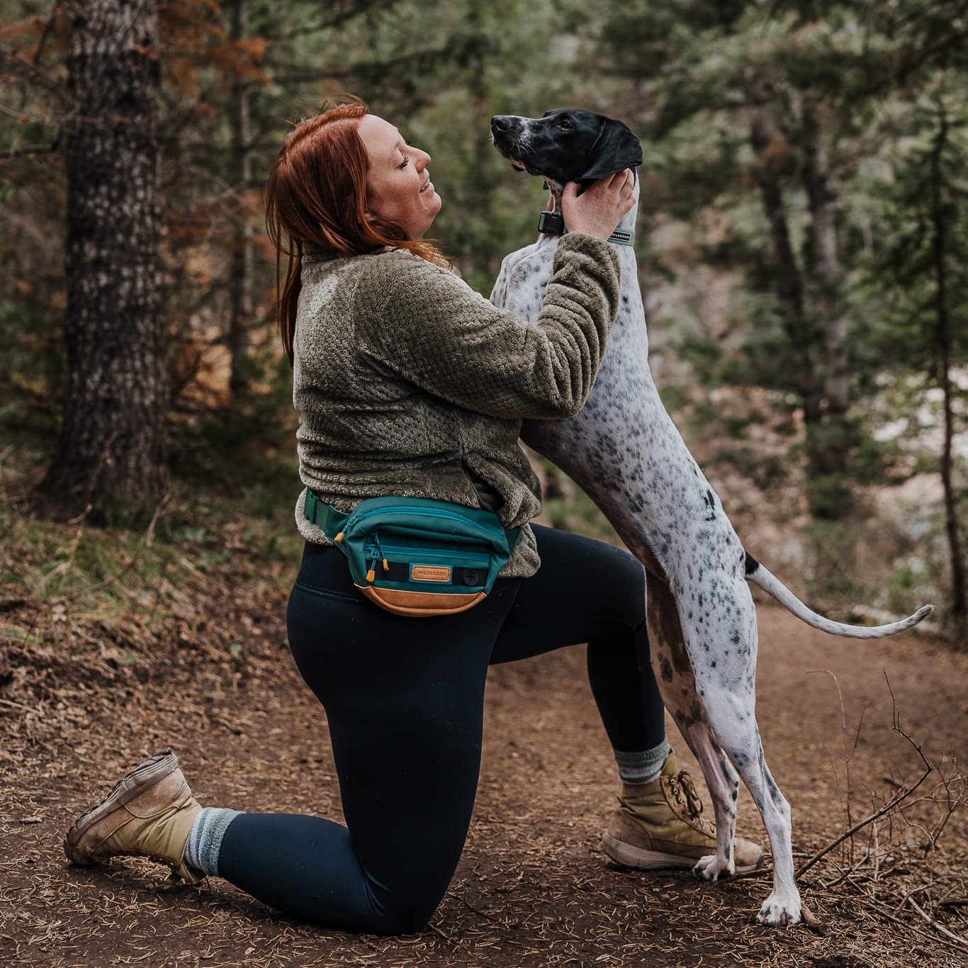 Wilderdog Sac Banane - dispensateur intégré pour sacs à crottes, pratique.