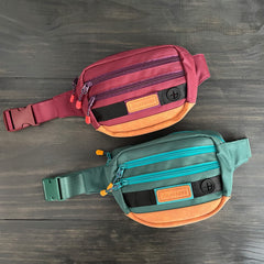 Sac banane utilitaire Wilderdog, vue arrière, accès rapide aux poches et accessoires.