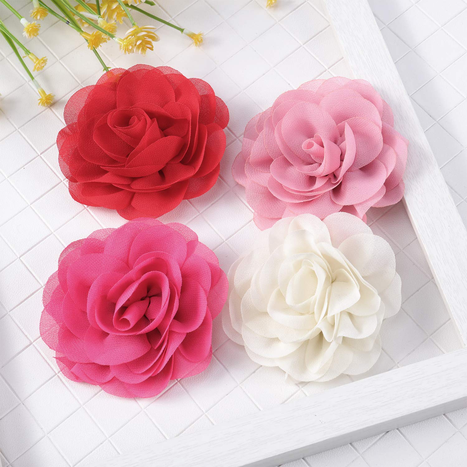 Willbond collier fleurs détail artistique, ajout subtil pour le style quotidien.