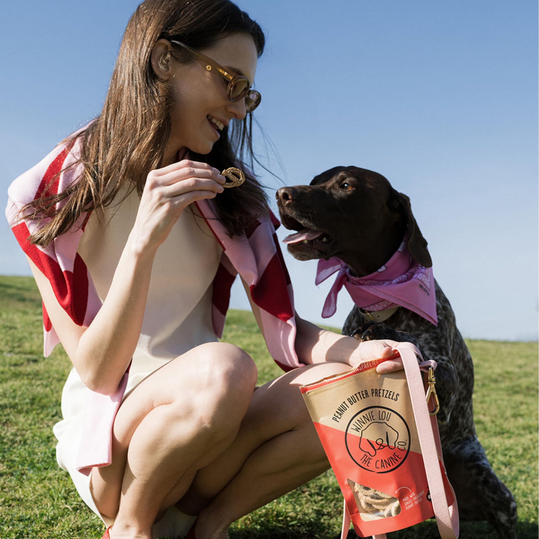 Biscuit Winnie Lou chien, ingrédients bio visibles, goût naturel.