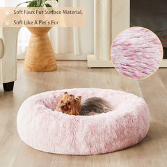 Texture de fausse fourrure, contact doux et rassurant pour le repos.