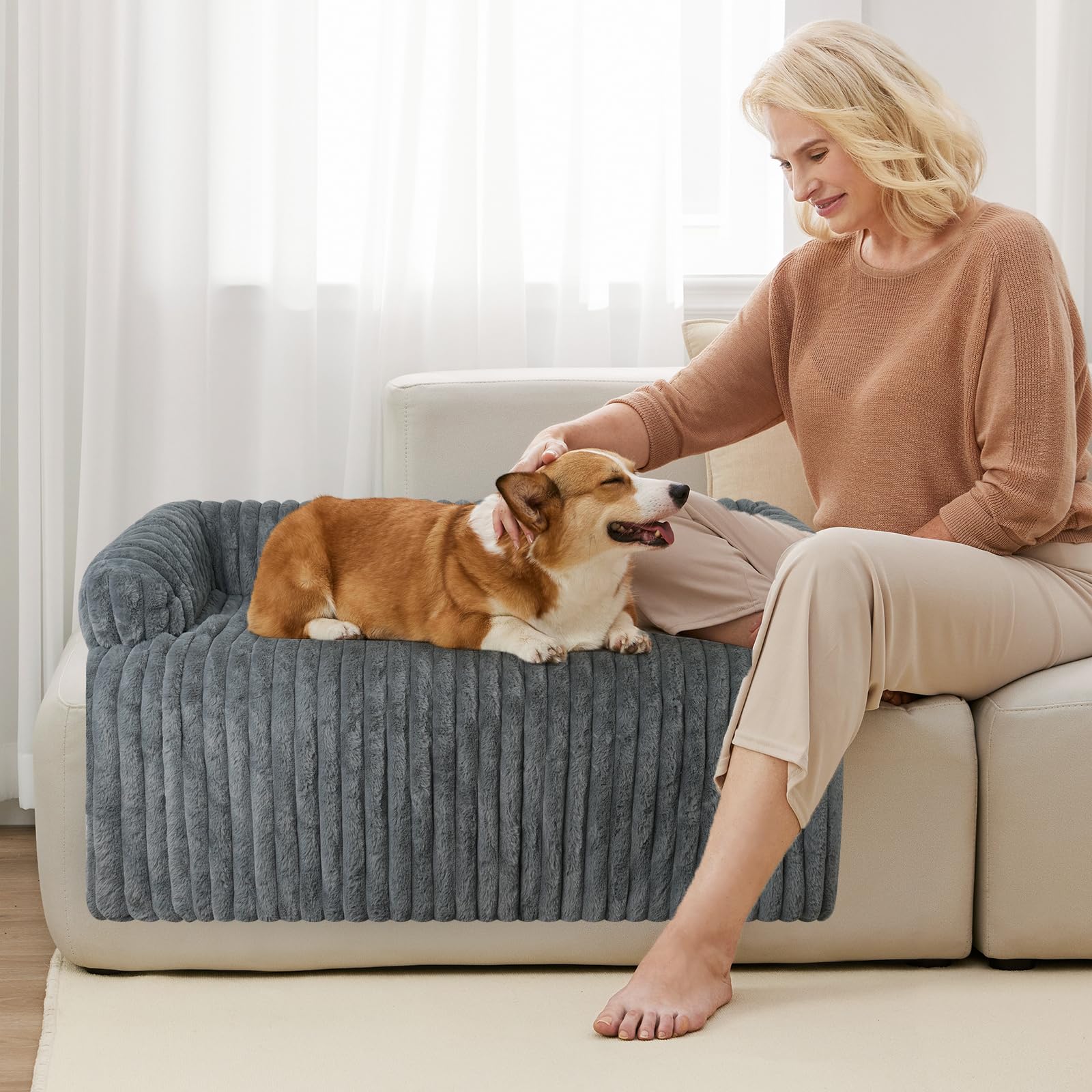 Utilisation-canape-chien-xxl-gris Wn's Day pour salon familial.