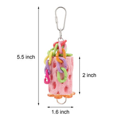 Crochet métallique Wontee facilitant l’accrochage dans la cage.