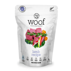 WOOF Lamb Freeze Dried alimentation chien : saveur naturelle et protéines élevées.