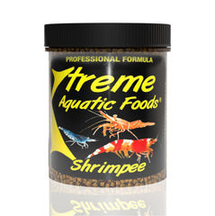 Xtreme Shrimpee batonnets 3mm en action nourrissant les crevettes