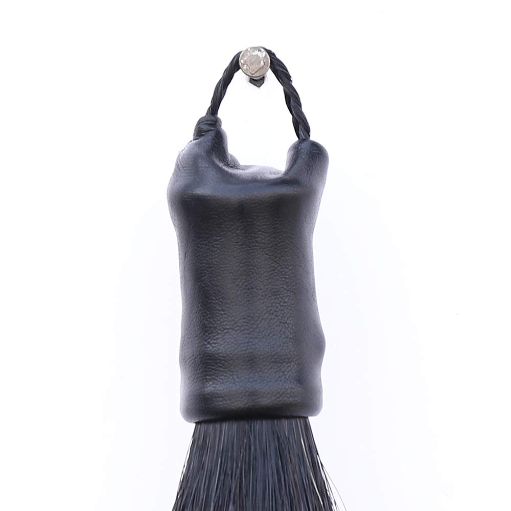 Y.J TAILS extensions: queue noire, longueur 28-30 po pour une silhouette longue.