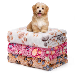 Couverture Yintrest pour chat et chien blanc, douceur ultra douce pour le repos.