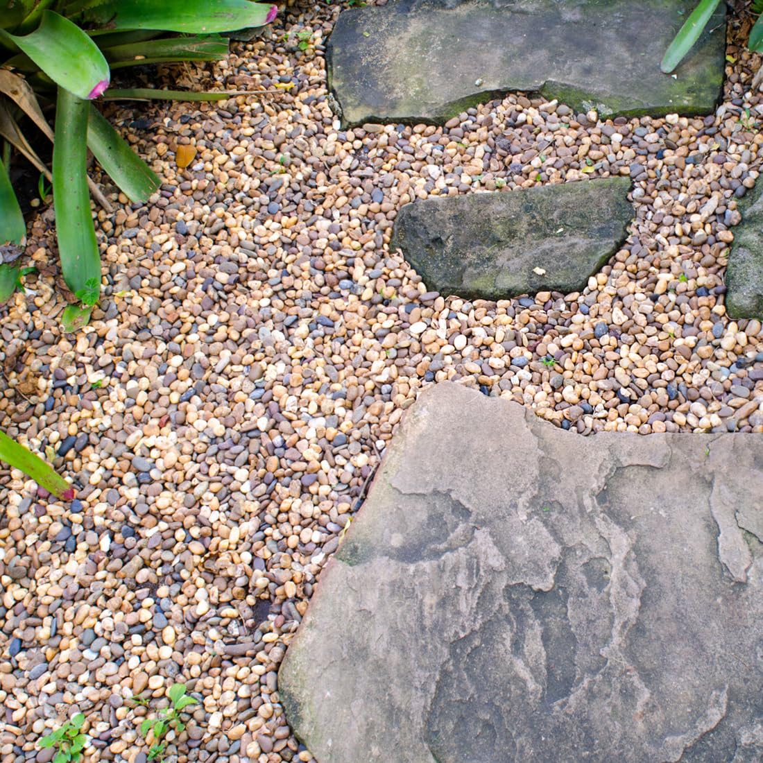 Galet YISZM pour aménagement jardin, couleur et texture naturelle