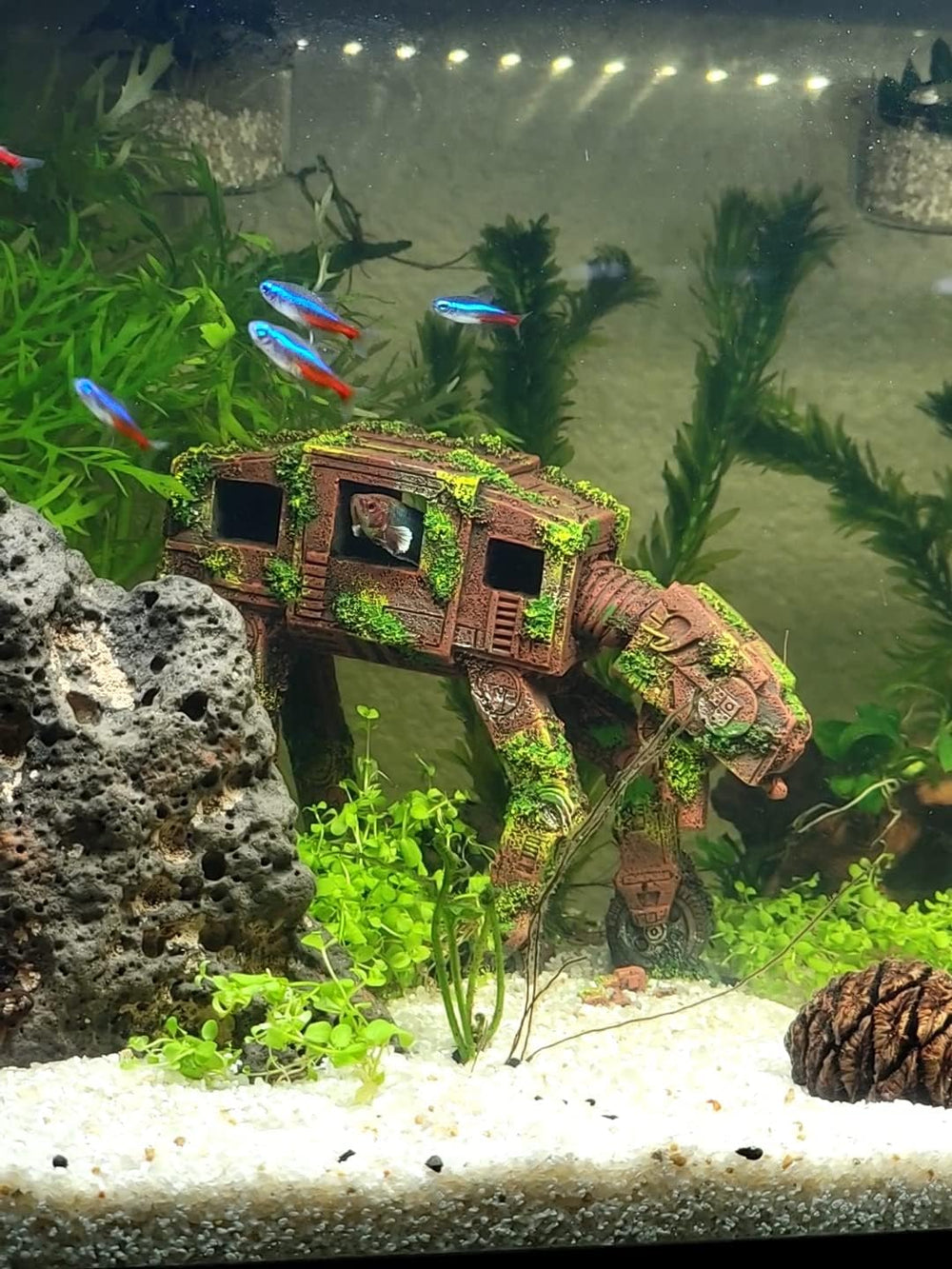 YZHZOM AT-AT Walker décor, texture détaillée qui résiste à l'eau et au temps.