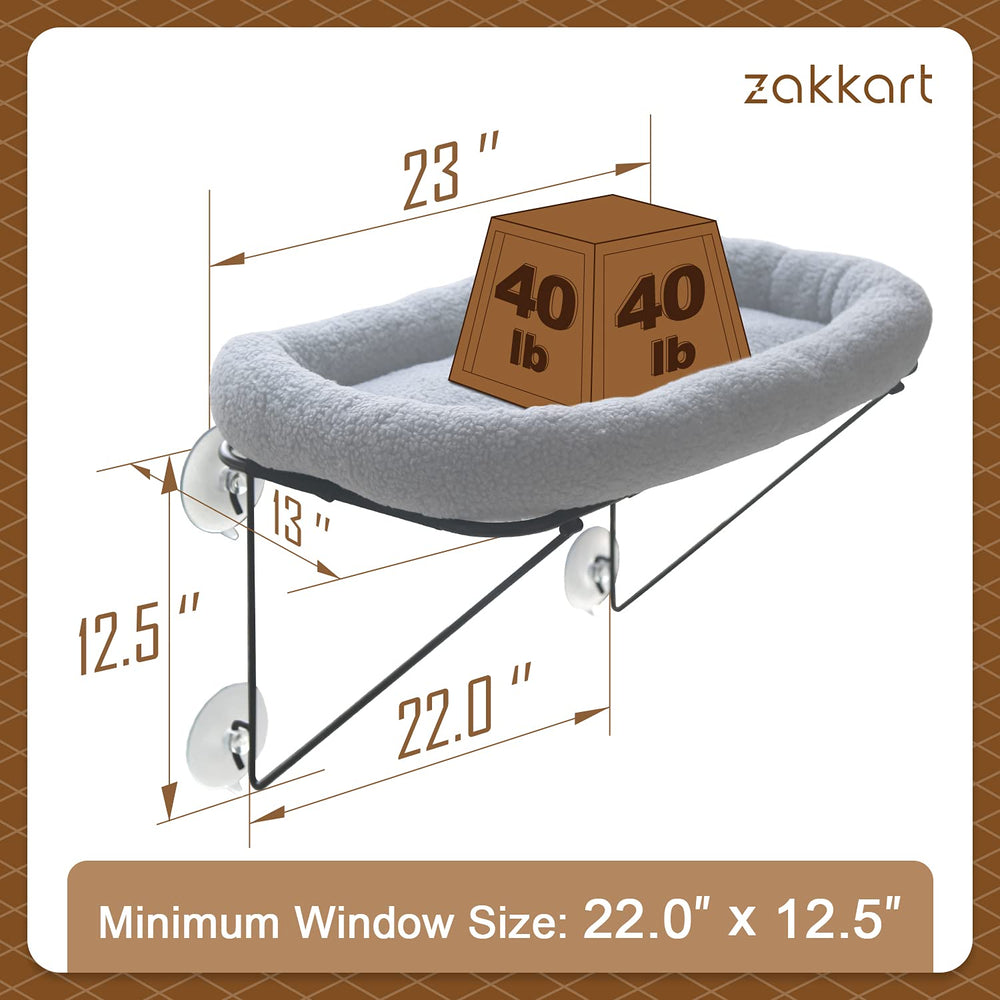 Zakkart lit doux et confortable pour siestes près de la fenêtre.