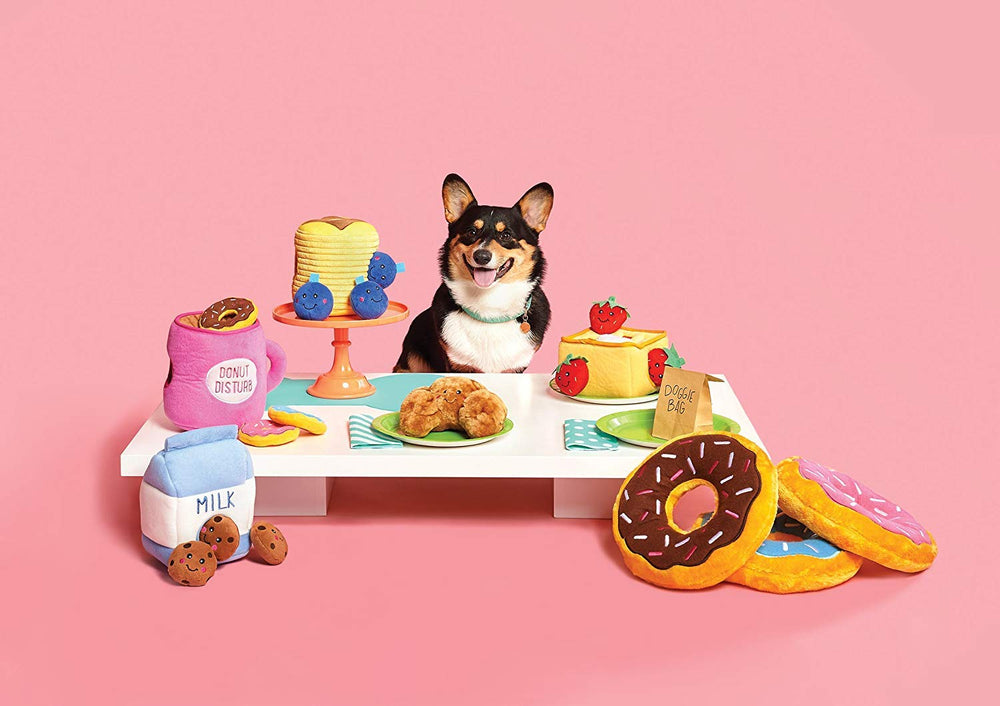 ZippyPaws burrow remplissable, réutilisable avec des Miniz pour divers défis.