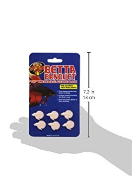 Bloc Banquet Betta Zoo Med: libération progressive des pellets pour un repas continu.